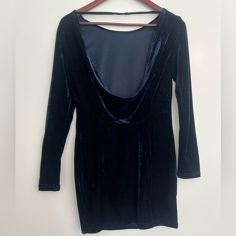 Tobi Midnight Blue Velvet Backless Dress